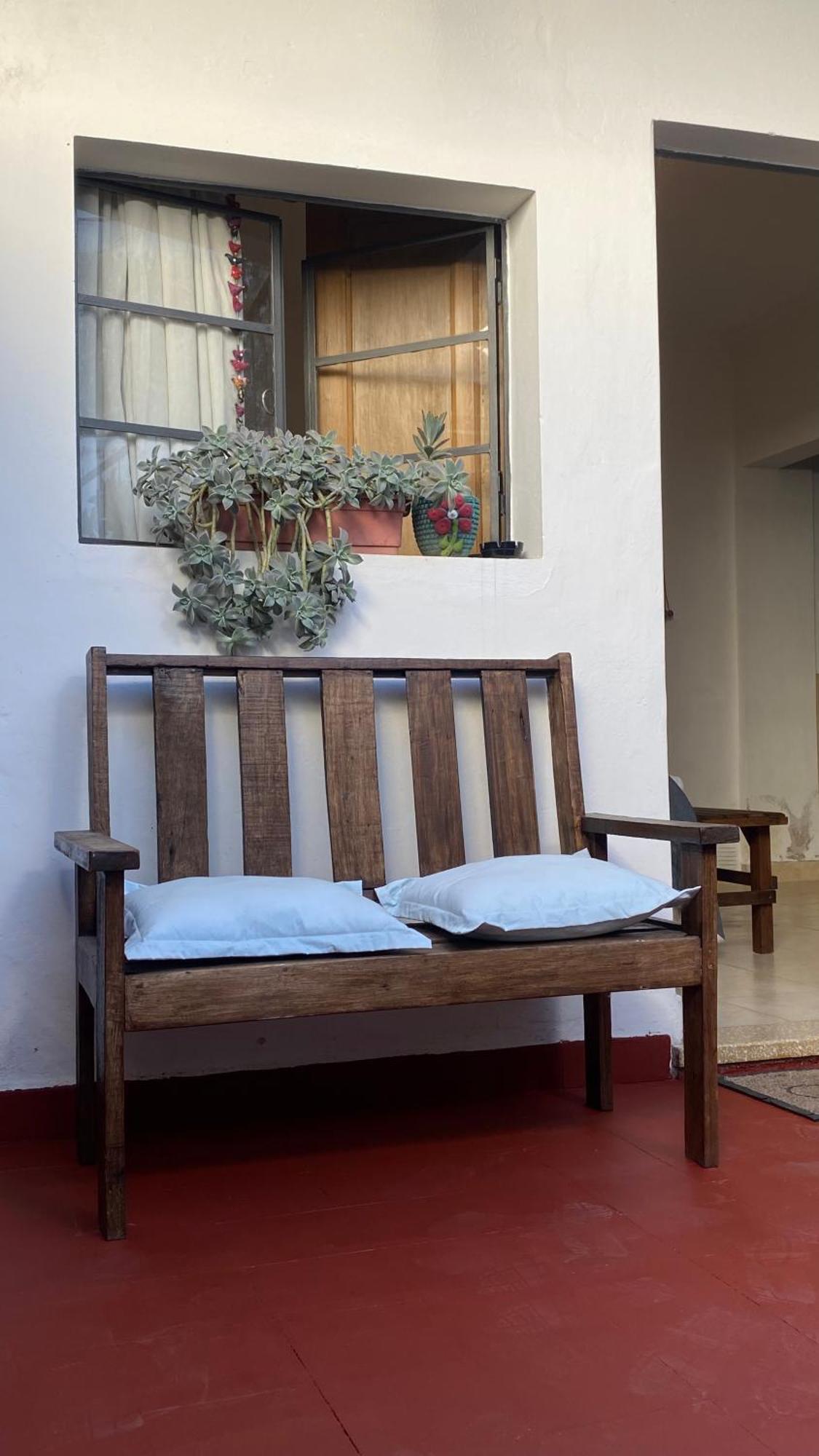 Alojamiento En El Centro De Salta - Casaguemesサルタ エクステリア 写真